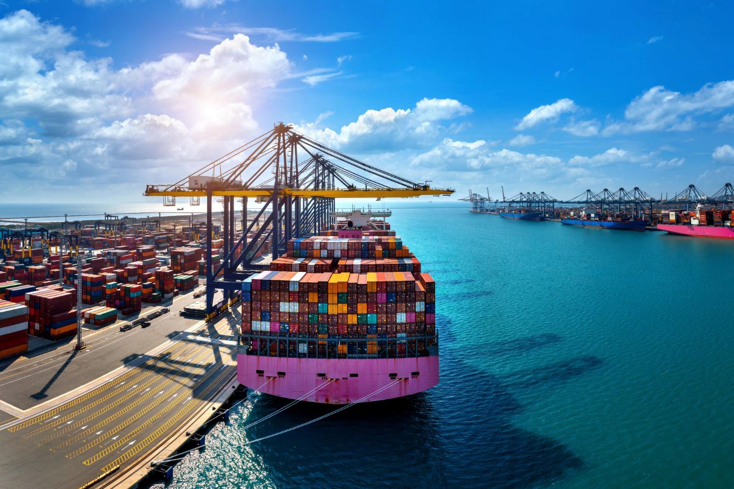 Freight Forwarding Services: What They Are & How